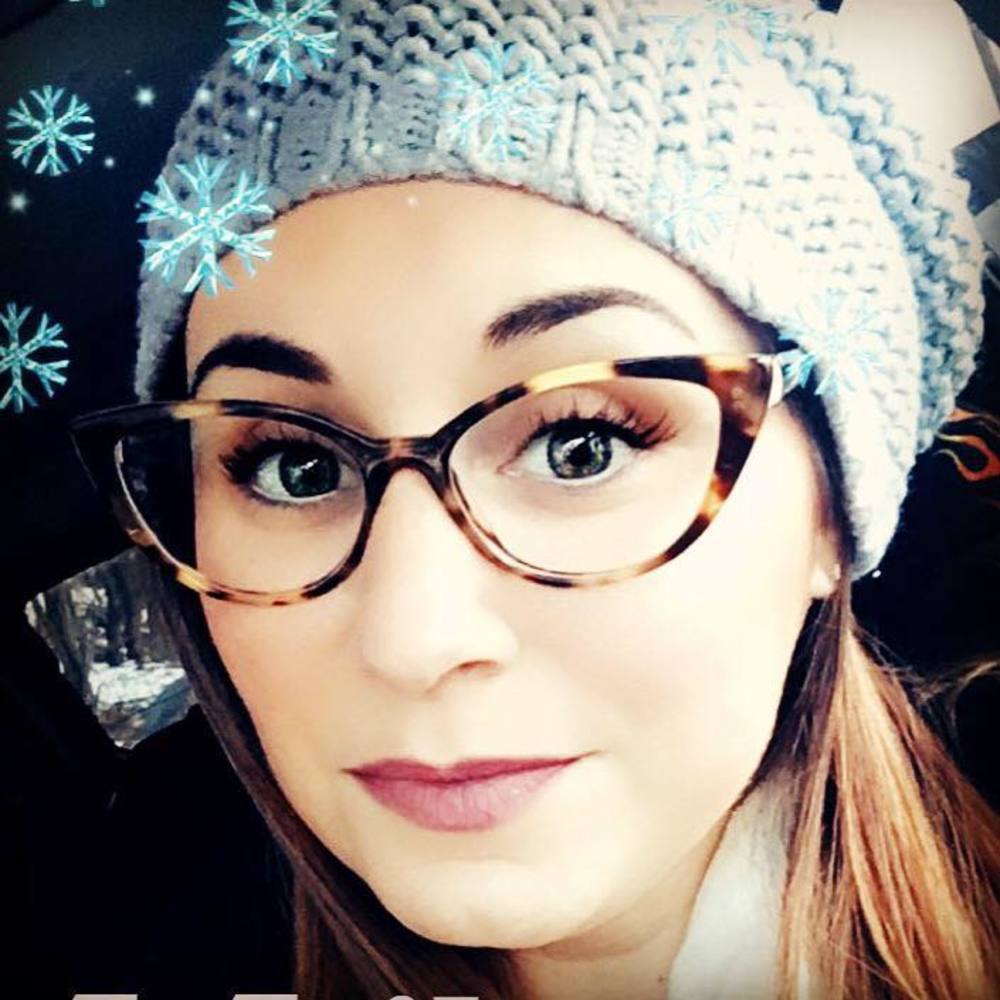 Meet your Posher, Nikki